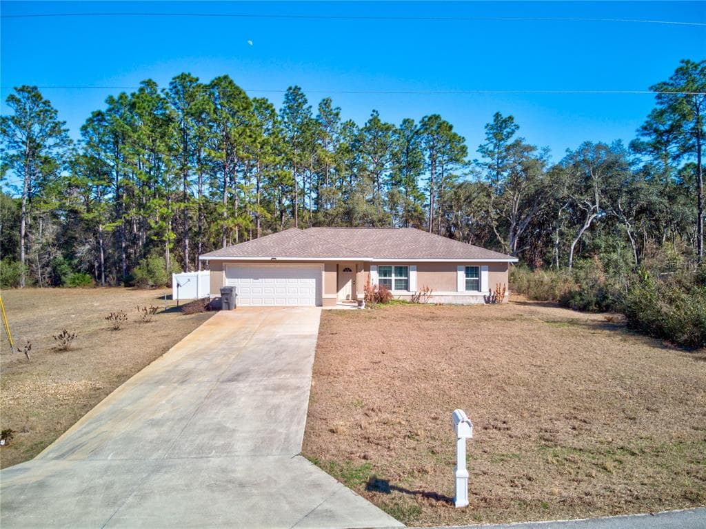 586 MARION OAKS PASS OCALA, FL 34473