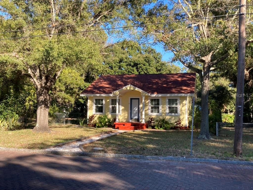 2222 53RD STREET S GULFPORT, FL 33707