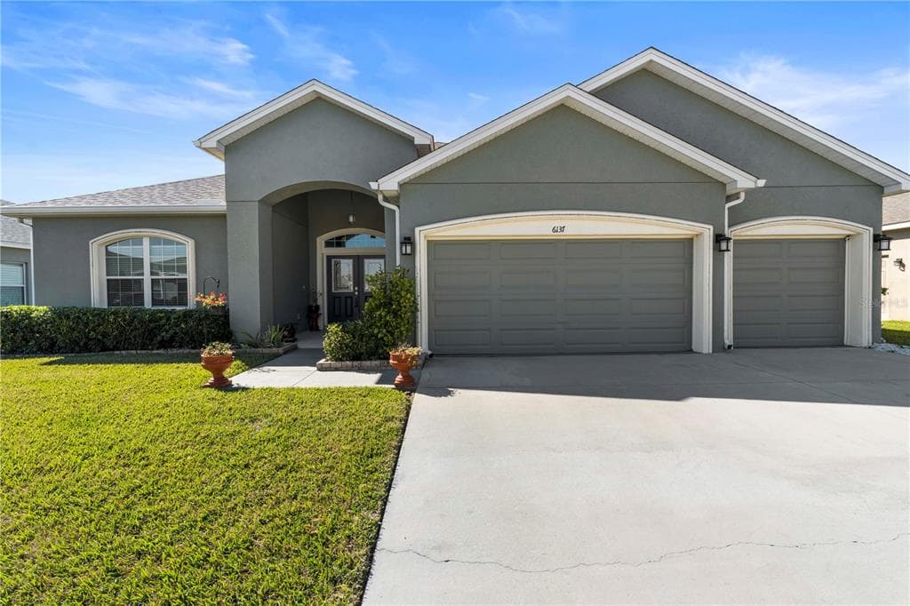 6137 GRACIE PLACE LAKELAND, FL 33812