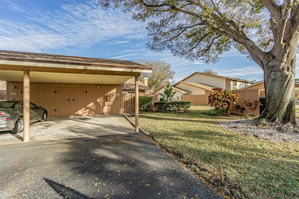 1947 WHITNEY WAY UNIT 1947 CLEARWATER, FL 33760