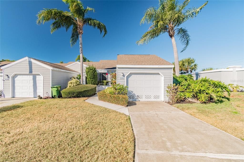 502 SANDERLING CIRCLE BRADENTON, FL 34209