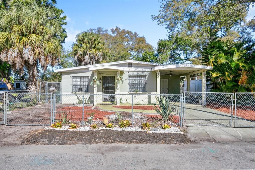3206 E EMMA STREET TAMPA, FL 33610