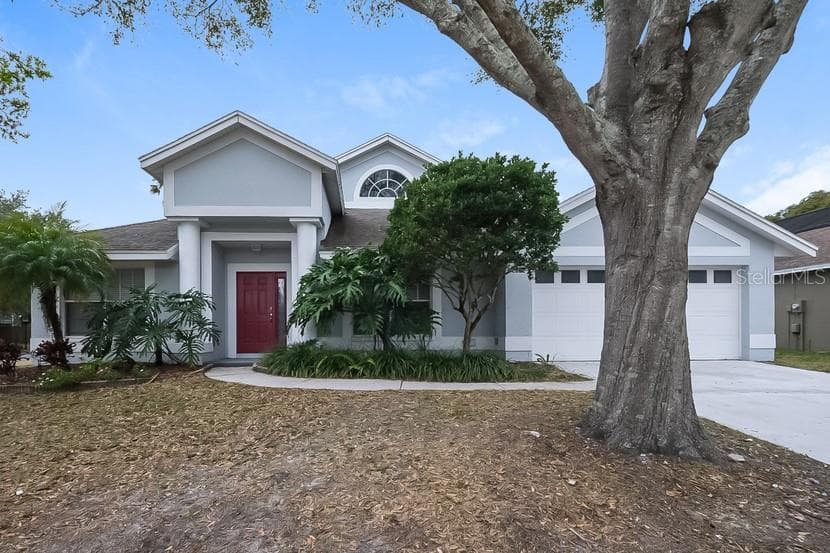 2002 ALAFIA OAKS DRIVE VALRICO, FL 33596