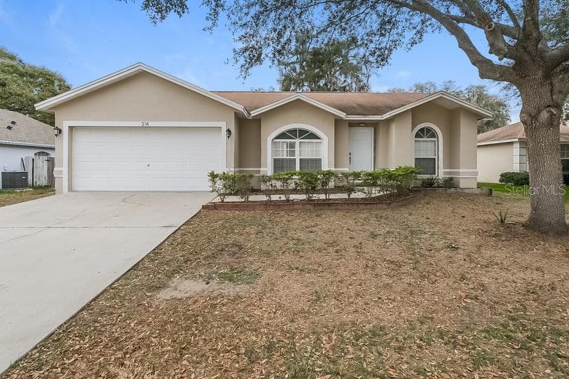 314 CARRIAGE CROSSING CIRCLE BRANDON, FL 33510