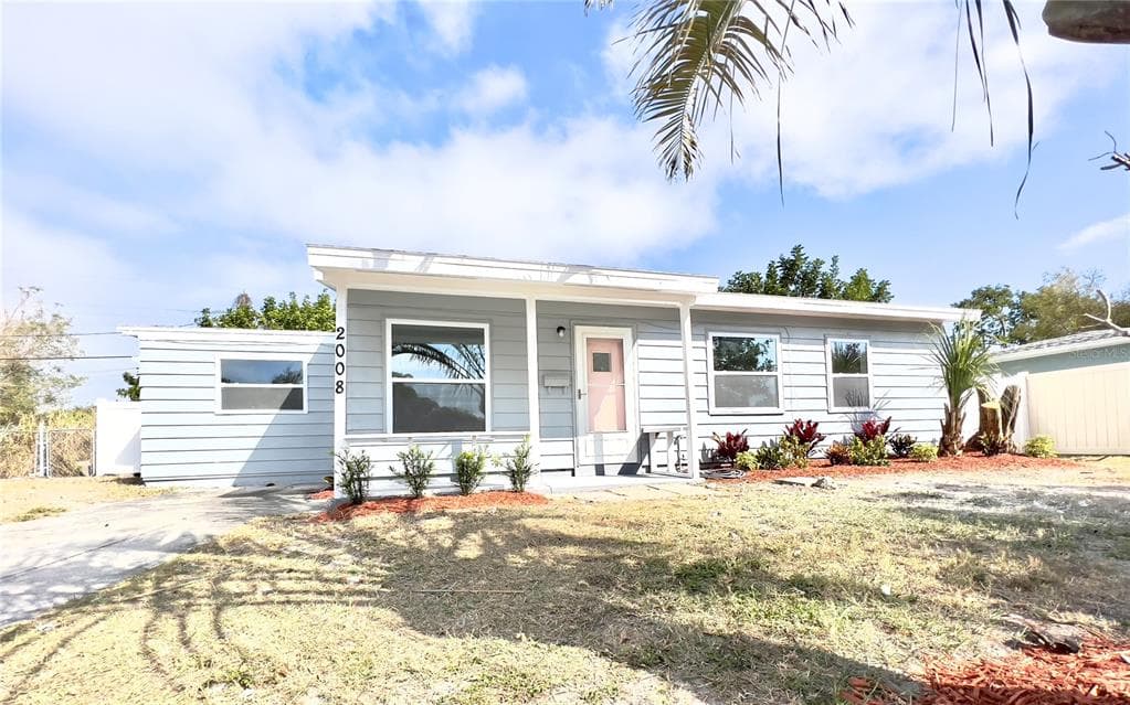 2008 27TH AVENUE W BRADENTON, FL 34205
