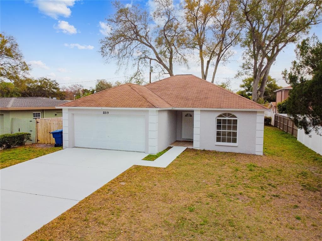 2219 EUCLID CIRCLE N CLEARWATER, FL 33764