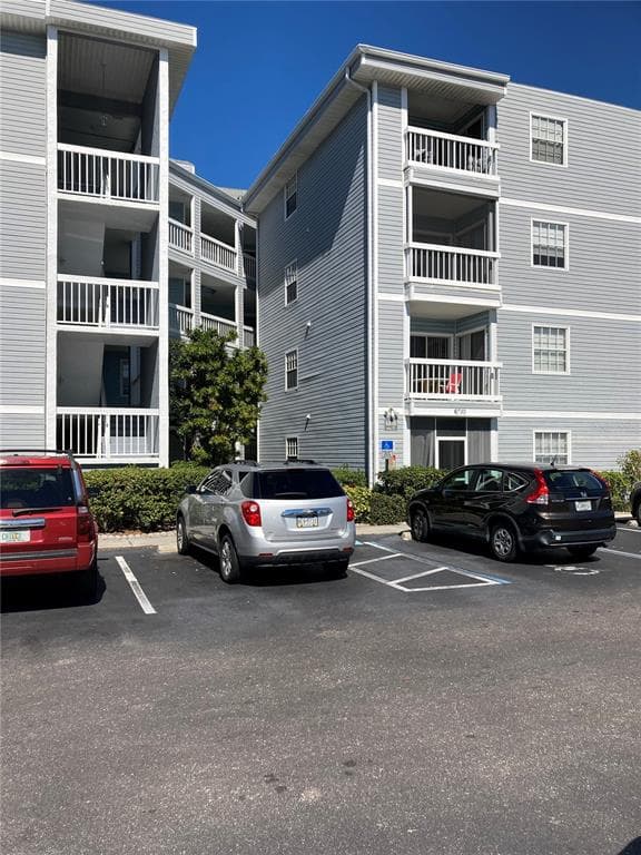 6810 STONES THROW CIRCLE N UNIT 13109 ST PETERSBURG, FL 33710