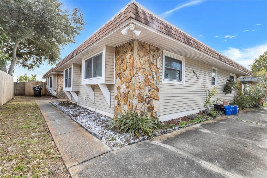 3505 SHERWOOD DRIVE LARGO, FL 33771