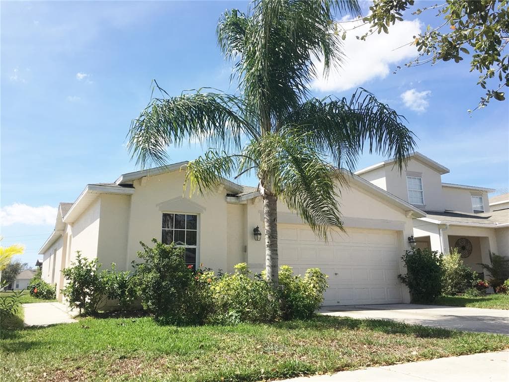 7731 CARRIAGE POINTE DRIVE GIBSONTON, FL 33534