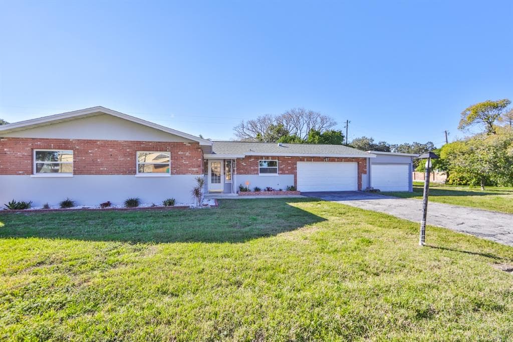 3400 AZALEA PLACE LARGO, FL 33771