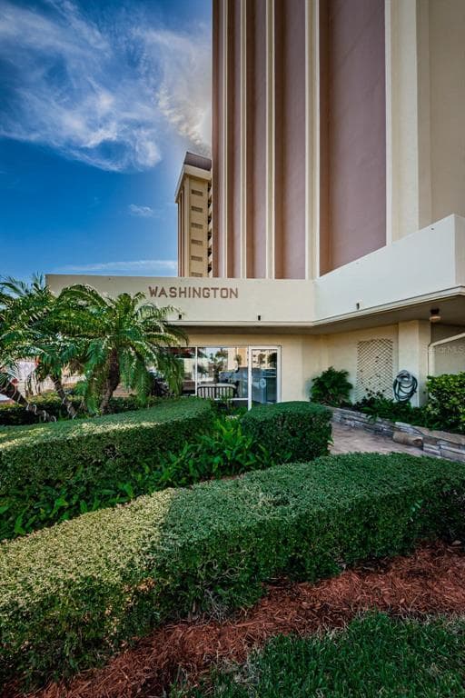 4550 COVE CIRCLE UNIT 509 ST PETERSBURG, FL 33708