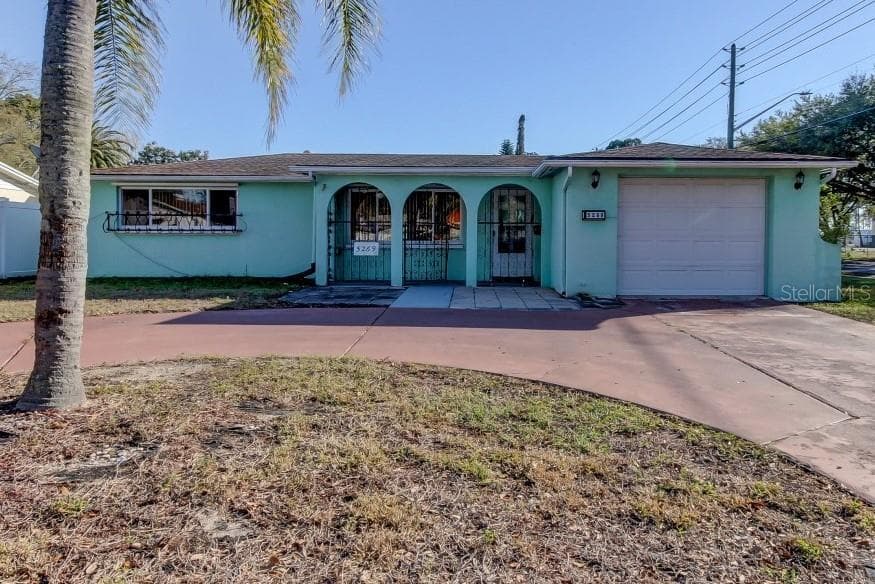5269 SCHOOL ROAD NEW PORT RICHEY, FL 34653