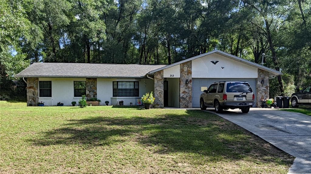 212 TEMPLE STREET INVERNESS, FL 34452