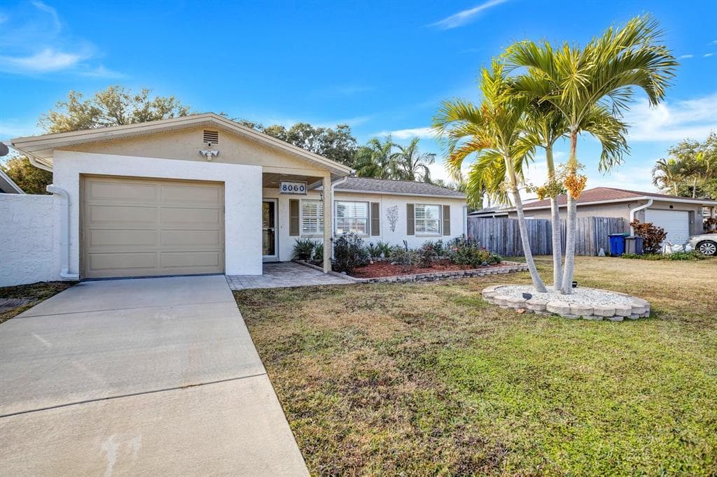 8060 81ST WAY LARGO, FL 33777