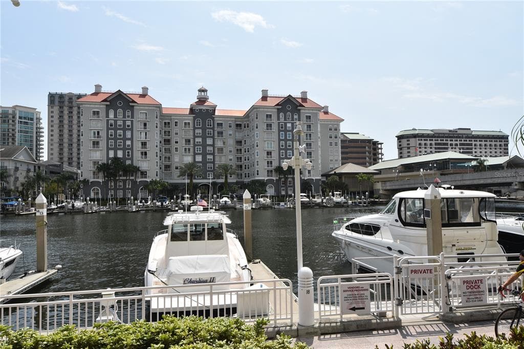 700 S HARBOUR ISLAND BOULEVARD UNIT 124 TAMPA, FL 33602