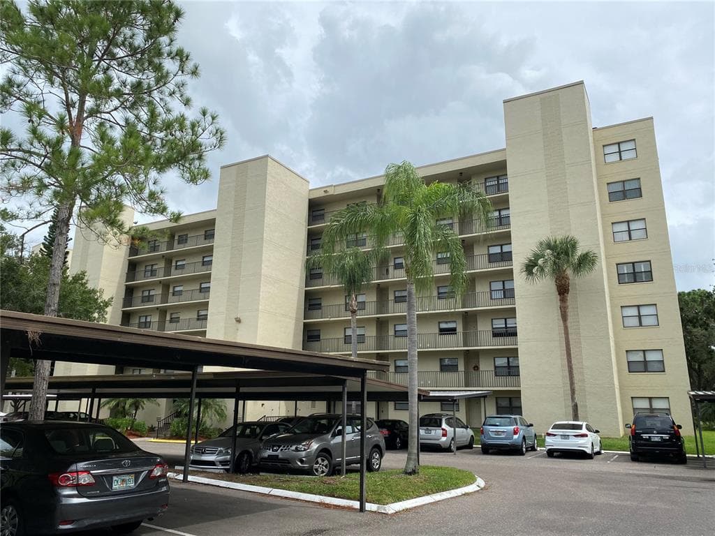 800 COVE CAY DRIVE UNIT 5D CLEARWATER, FL 33760