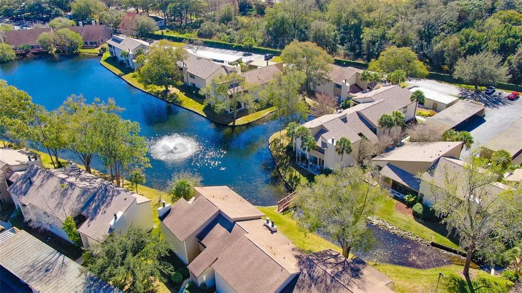 13405 PINE LAKE WAY UNIT 203 TAMPA, FL 33618