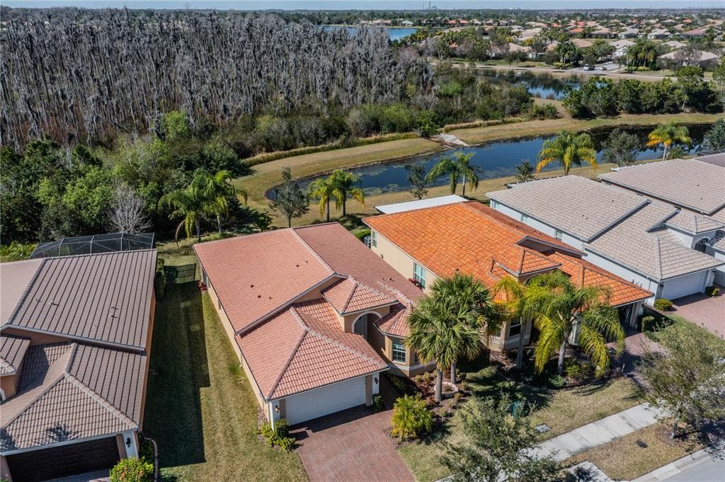 16121 CAPE CORAL DRIVE WIMAUMA, FL 33598
