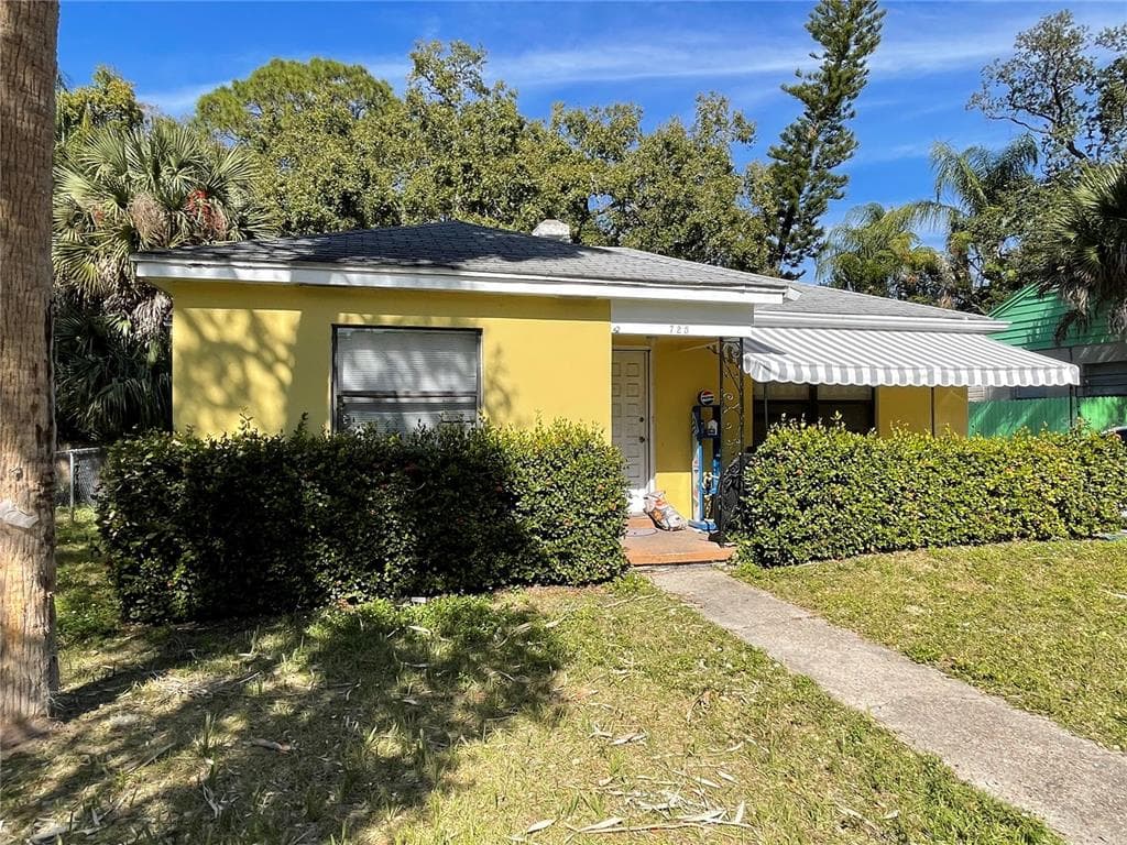 725 28TH AVE S ST PETERSBURG, FL 33705