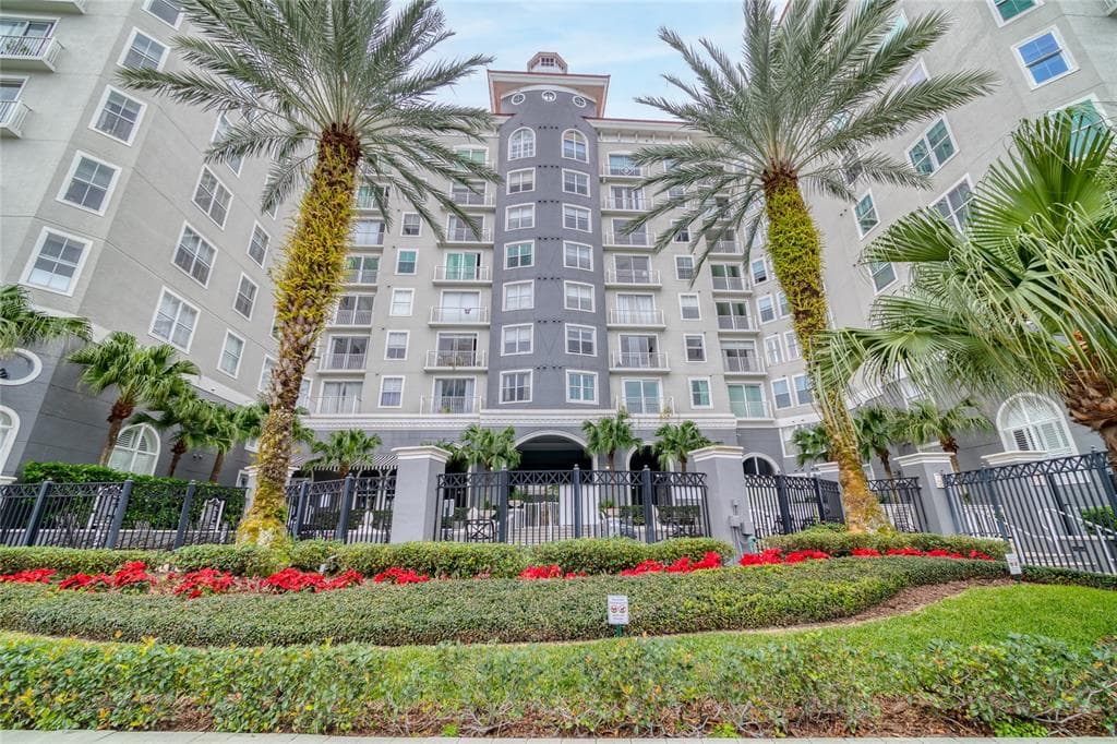 700 S HARBOUR ISLAND BOULEVARD UNIT 831 TAMPA, FL 33602