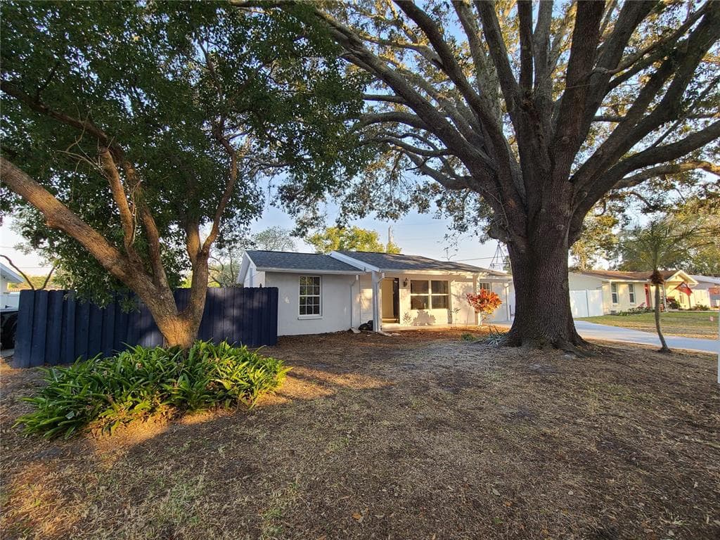 3365 ISLAND DATE CIRCLE SARASOTA, FL 34232