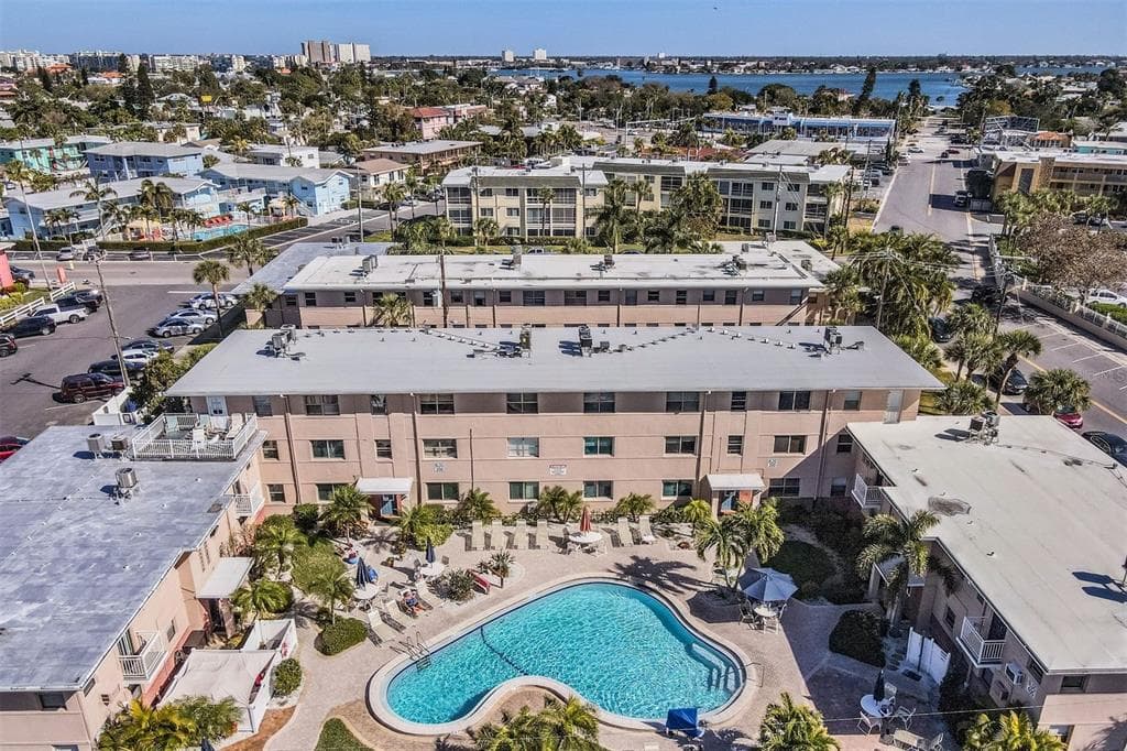 6700 SUNSET WAY UNIT 104 ST PETE BEACH, FL 33706
