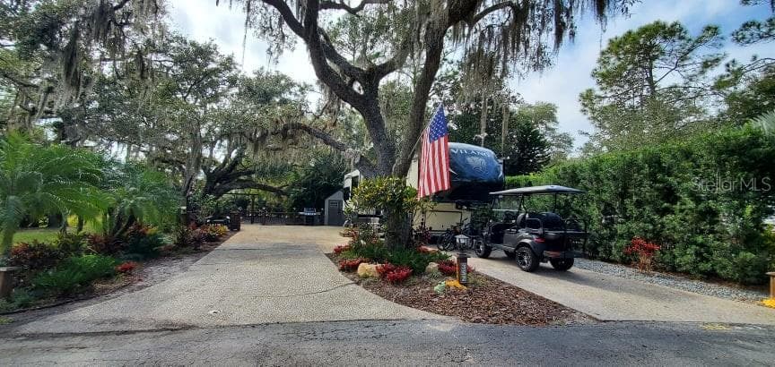 352 BEAR TRAIL LAKE WALES, FL 33898