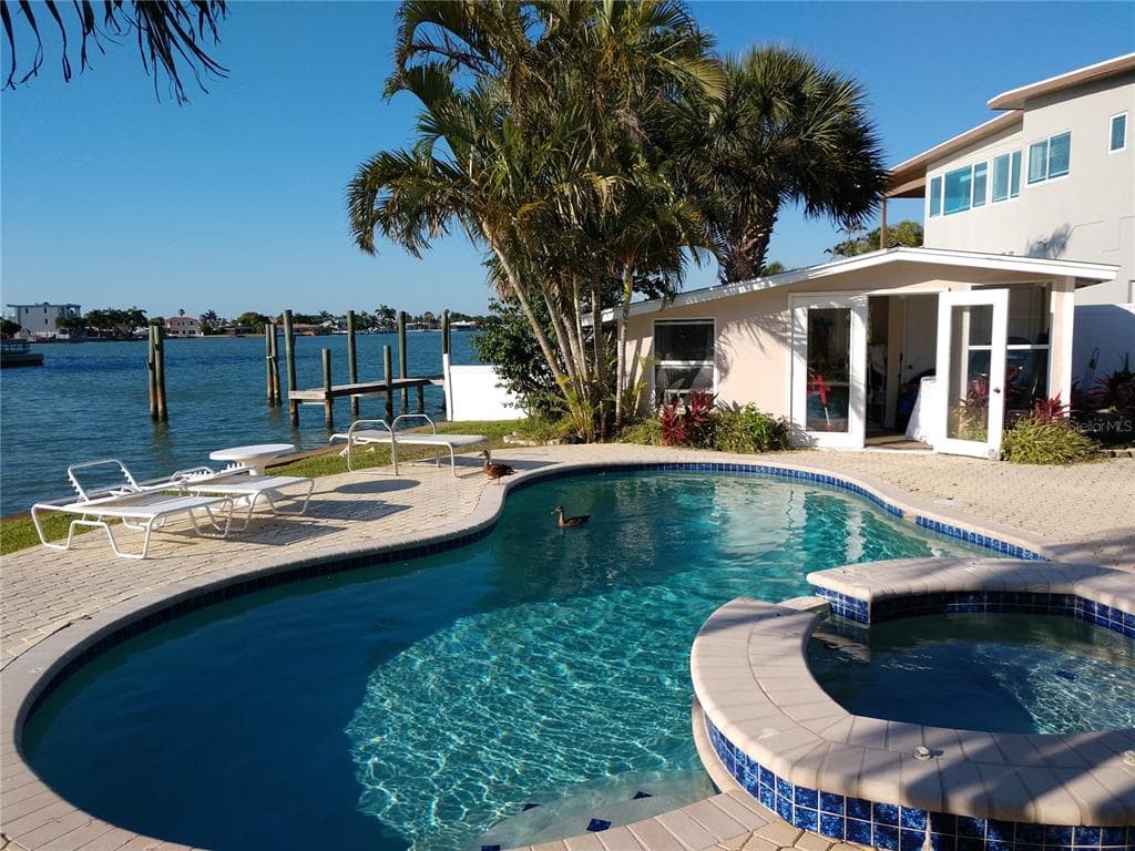 205 55TH AVENUE ST PETE BEACH, FL 33706