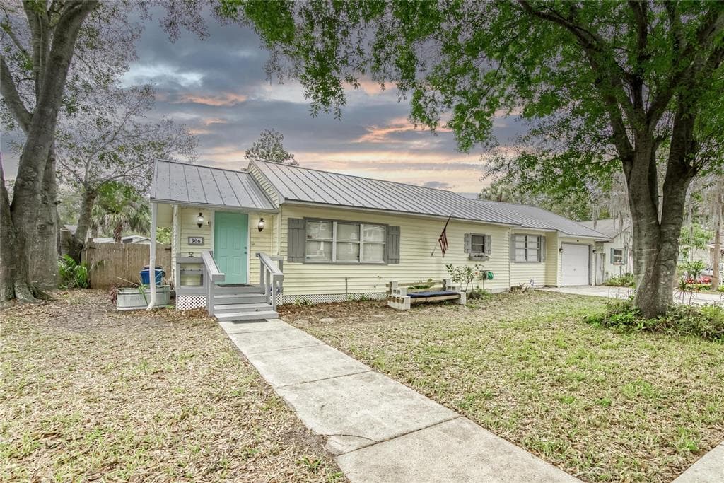 306 PARK BOULEVARD OLDSMAR, FL 34677