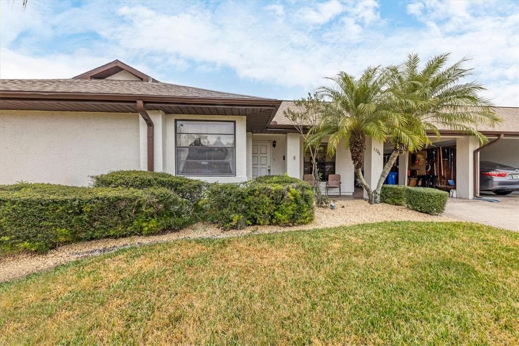 1706 AURA COURT SUN CITY CENTER, FL 33573