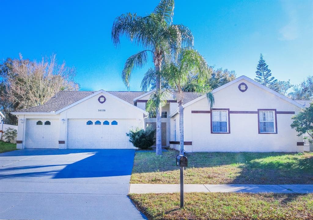 10338 COUNTRYWOOD LANE HUDSON, FL 34667