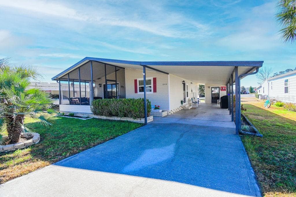 36418 BONNEY DRIVE ZEPHYRHILLS, FL 33541