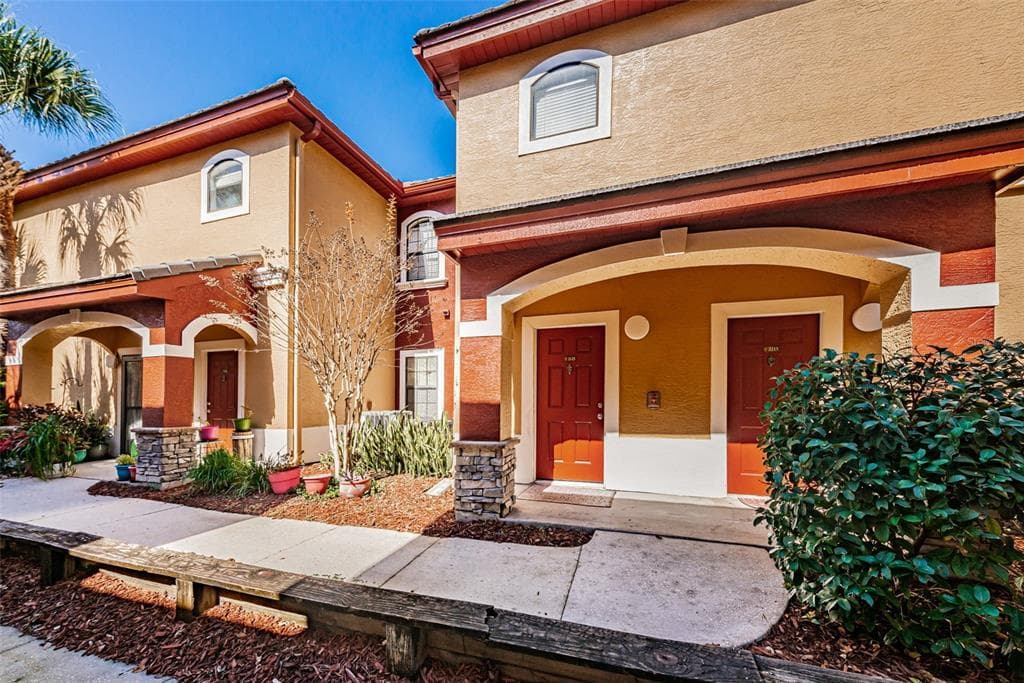 2265 PORTOFINO PLACE UNIT 2125 PALM HARBOR, FL 34683