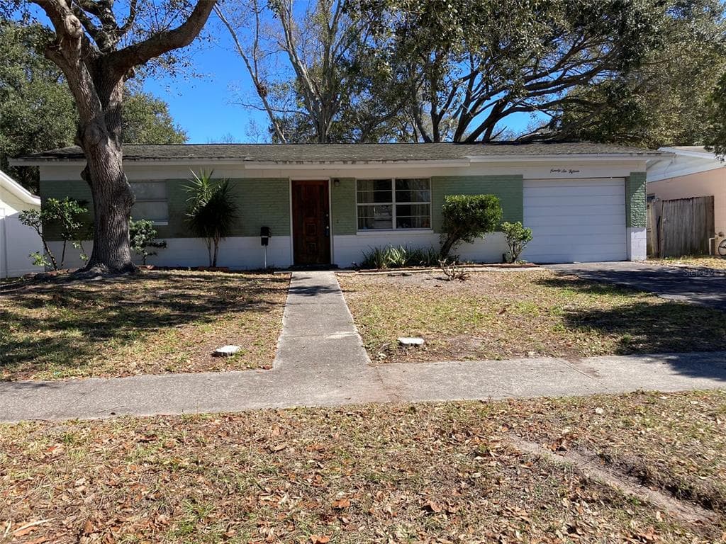 9615 GOLDEN GROVE STREET SEMINOLE, FL 33772