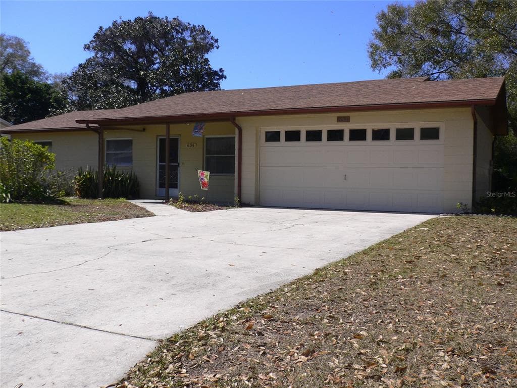 634 TRAVIS CIRCLE LAKELAND, FL 33813