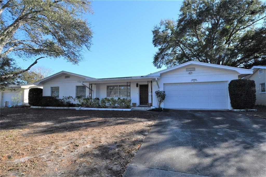 2323 LORENA LANE CLEARWATER, FL 33765
