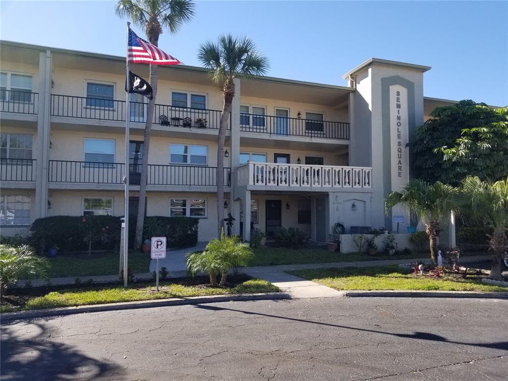 11700 PARK BOULEVARD UNIT 105 SEMINOLE, FL 33772