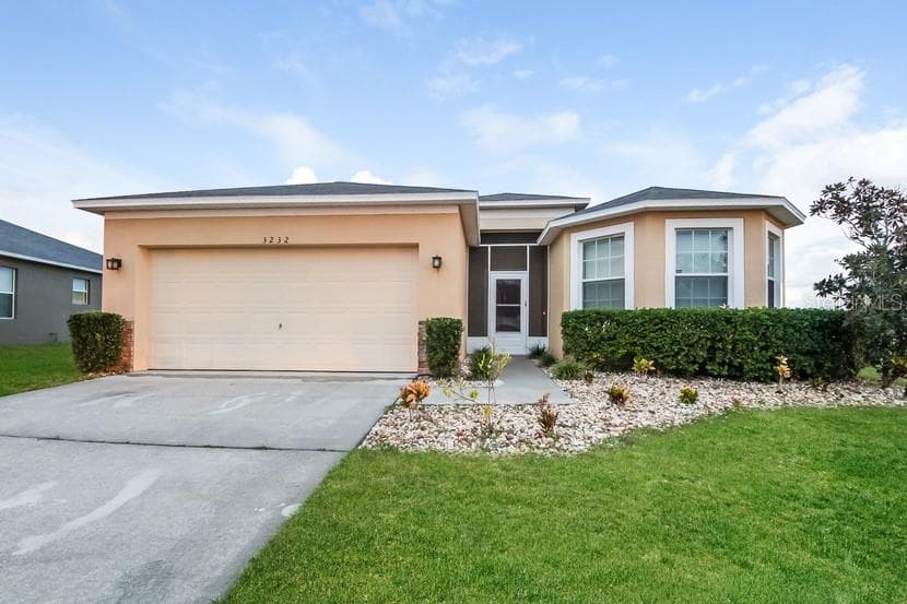 3232 QUEEN ALEXANDRIA DRIVE KISSIMMEE, FL 34744