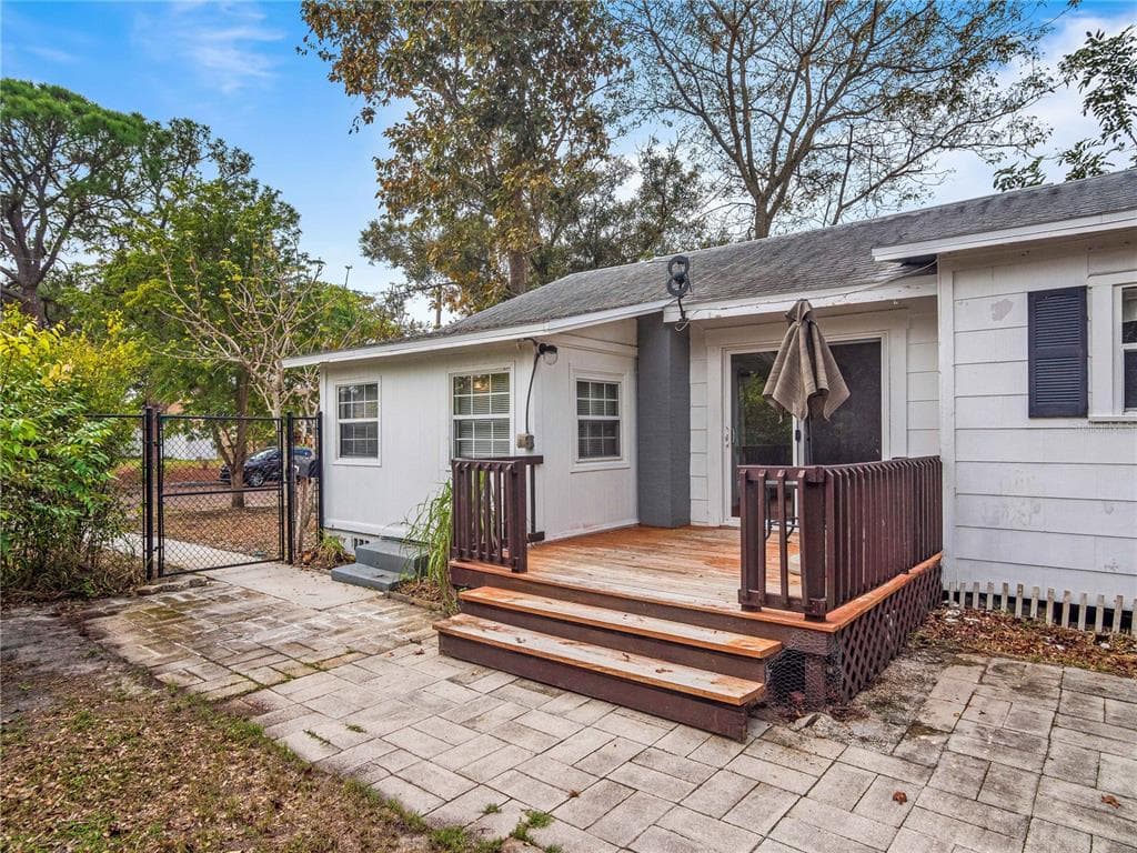 3527 DARTMOUTH AVENUE N ST PETERSBURG, FL 33713