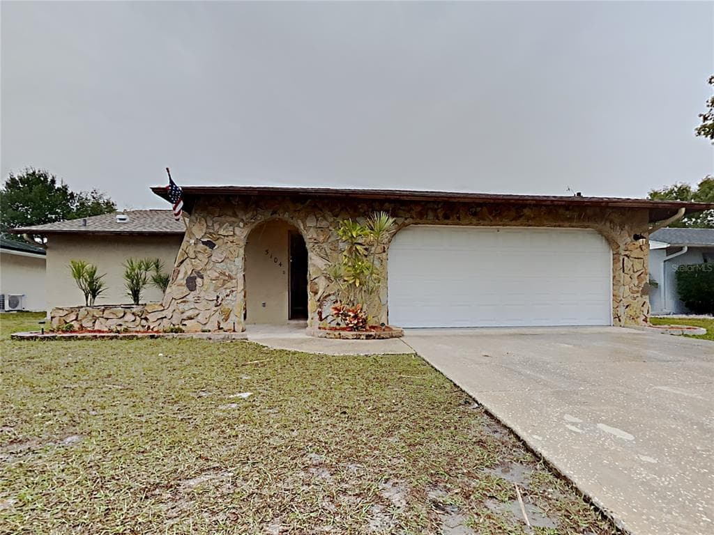 5104 DOEFIELD LANE NEW PORT RICHEY, FL 34653