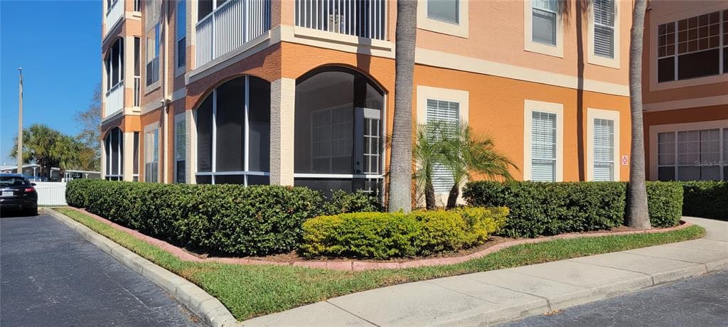 5000 CULBREATH KEY WAY UNIT 1101 TAMPA, FL 33611