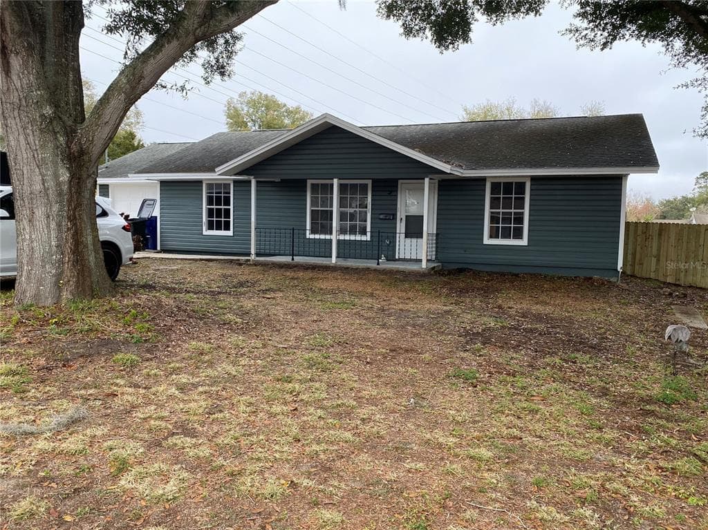 715 E ANDERSON ROAD GROVELAND, FL 34736