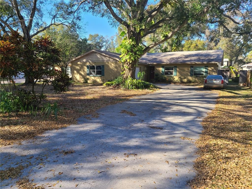 4415 W MELROSE AVENUE TAMPA, FL 33629