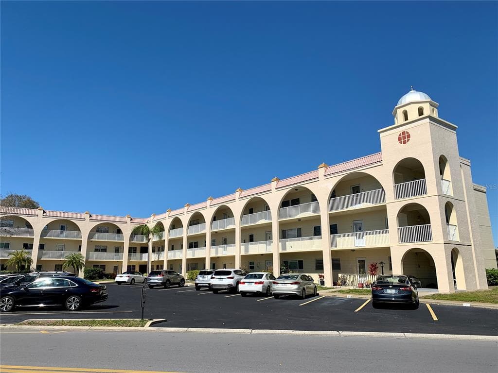 2258 WORLD PARKWAY BOULEVARD W UNIT 54 CLEARWATER, FL 33763
