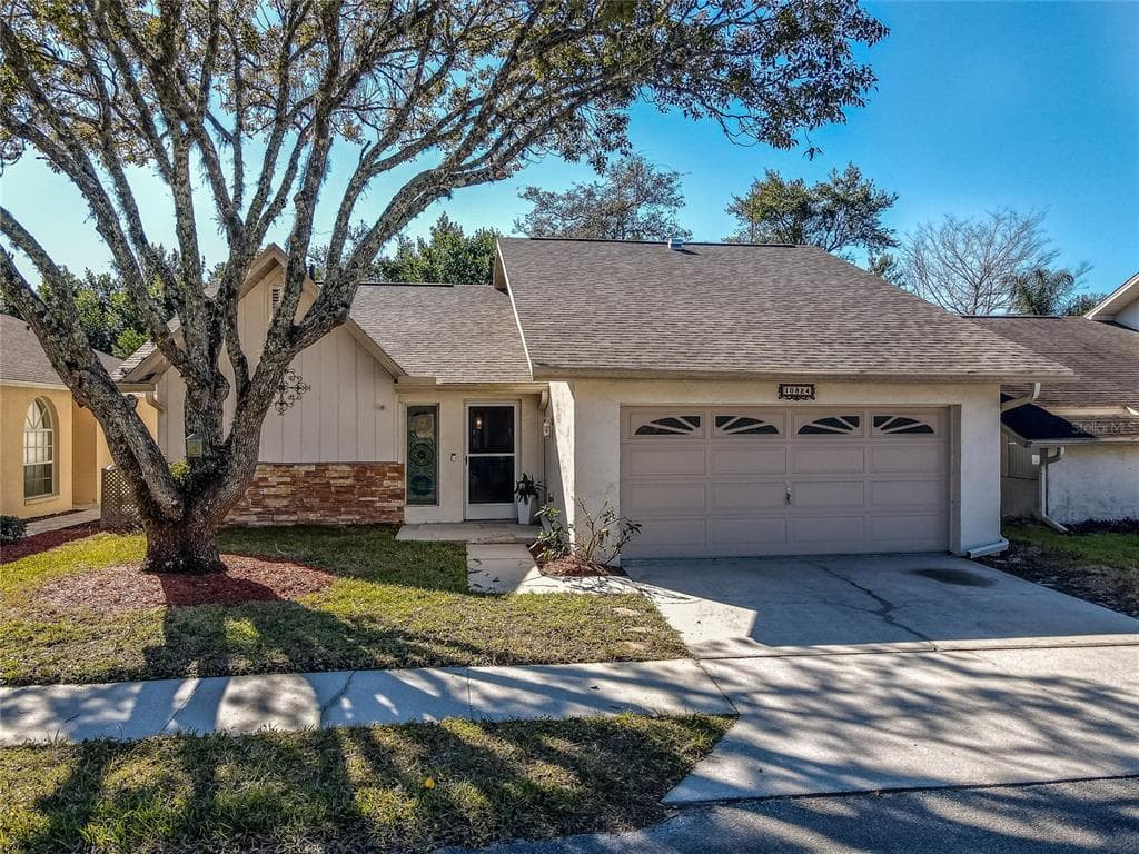 10824 LIVINGSTON DRIVE NEW PORT RICHEY, FL 34654