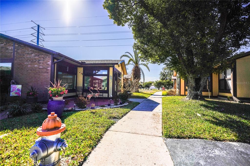 37770 ALISSA DRIVE ZEPHYRHILLS, FL 33542