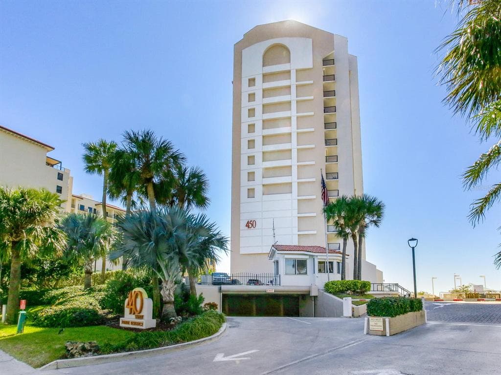 450 S GULFVIEW BOULEVARD UNIT 1204 CLEARWATER, FL 33767