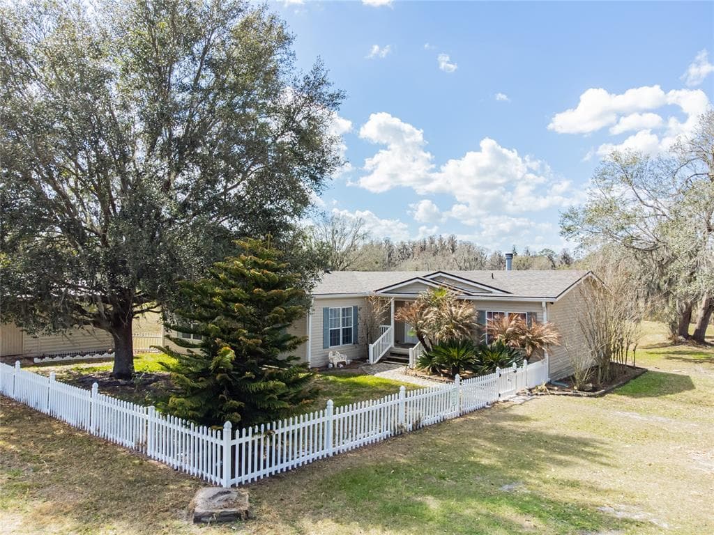 7370 DOVE MEADOW TRAIL LAKELAND, FL 33810