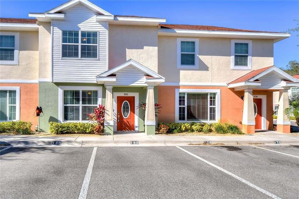 180 ALEXANDER WOODS DRIVE PLANT CITY, FL 33563