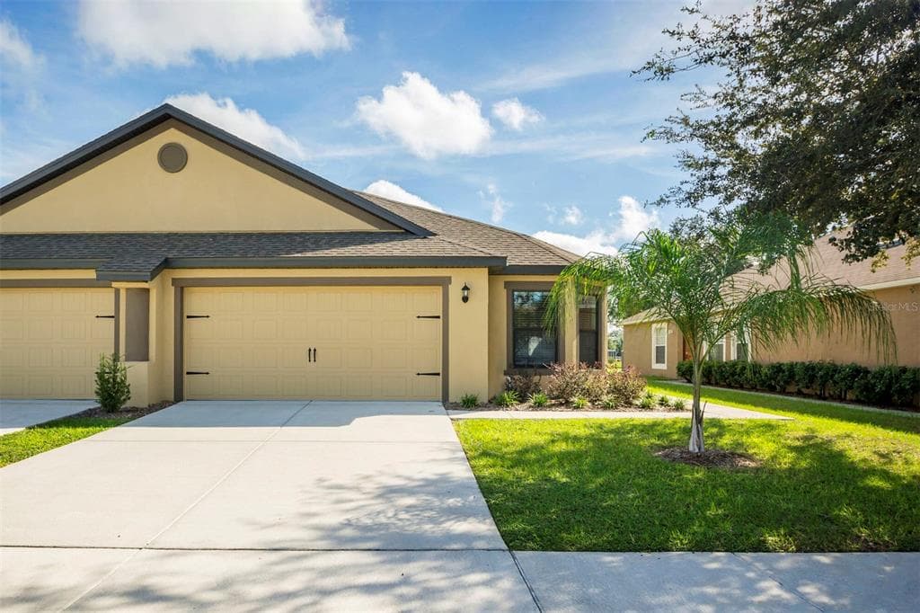 8923 SOUTHERN CHARM CIRCLE BROOKSVILLE, FL 34613